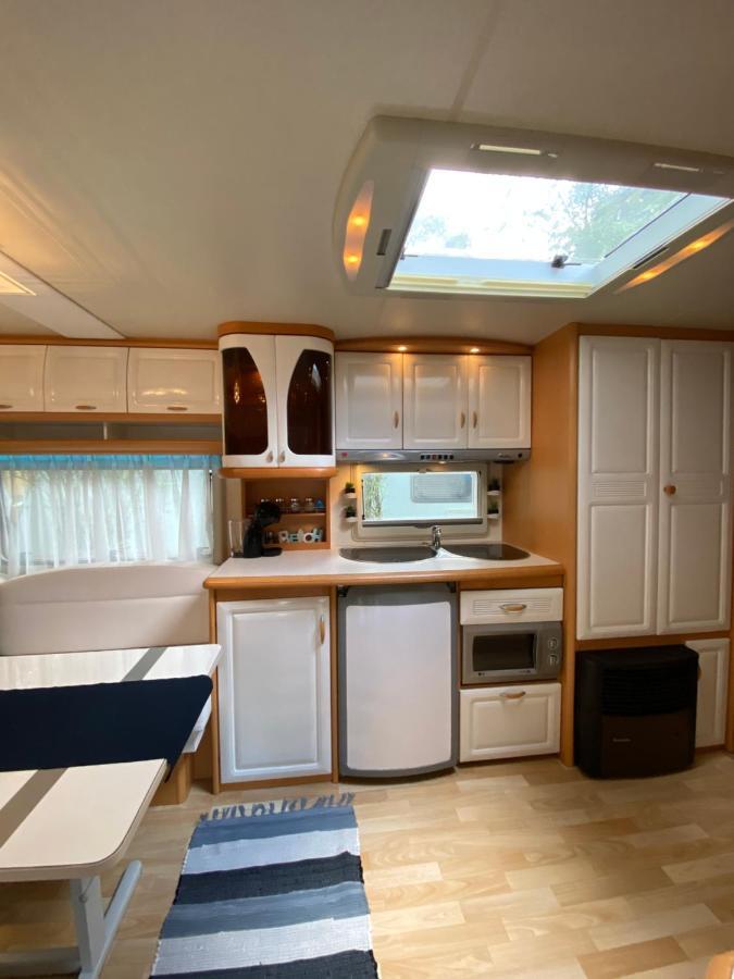 Przyczepa Abordaz Na Campingu Kormoran Hotel Hel Ngoại thất bức ảnh